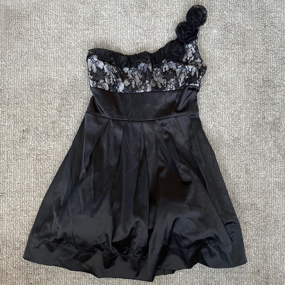 Lace + Satin One Shoulder Formal Dress